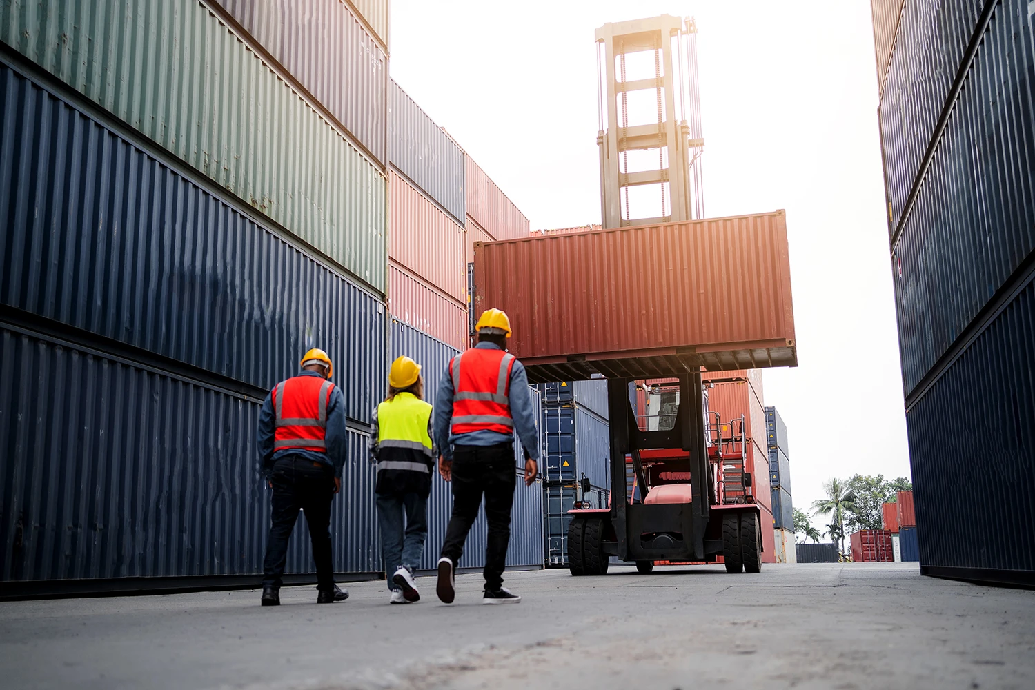 Manufacturing & logistics